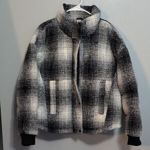 Levi's Black and White Puffer Jacket